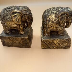 Pre Owned VTG Gorgeous Heavy Golden Elephant Bookends- India Style Garments 5”